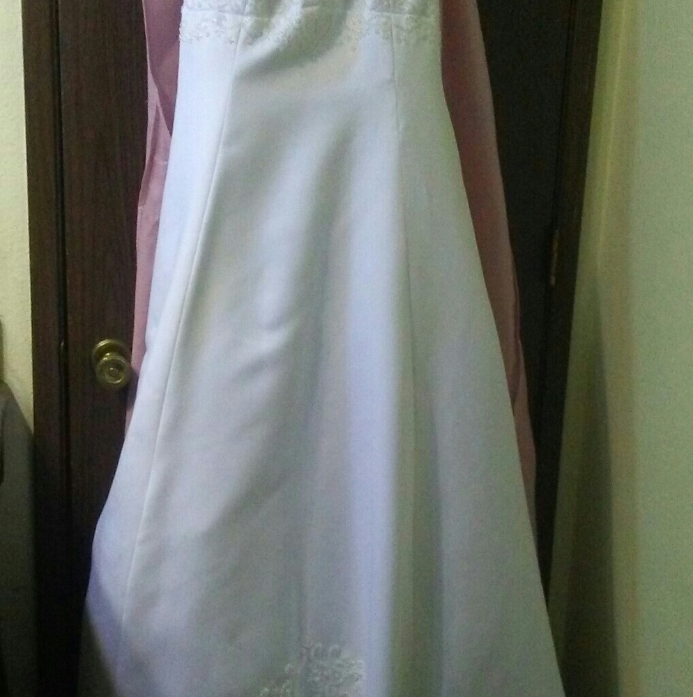 Used wedding dress